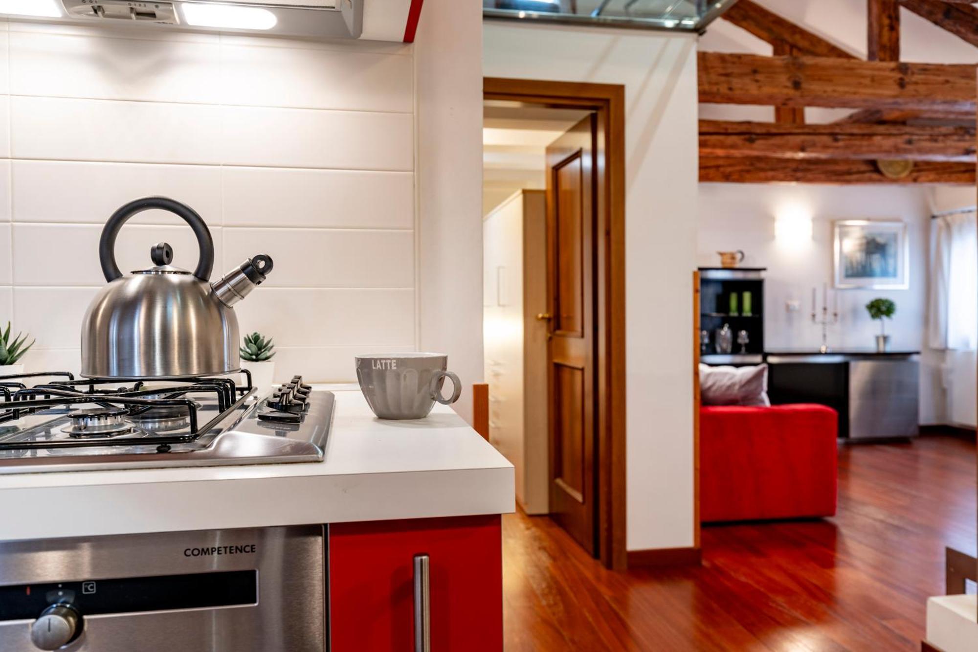 Glass House - Loft 2 Minutes To Rialto Bridge & View البندقية المظهر الخارجي الصورة