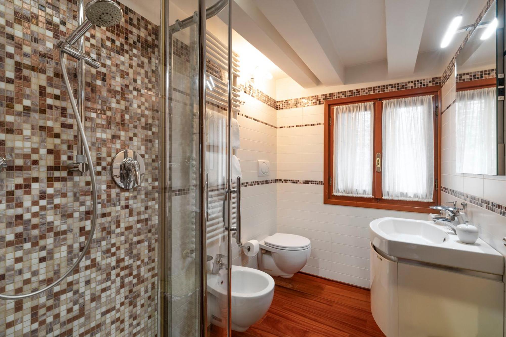 Glass House - Loft 2 Minutes To Rialto Bridge & View البندقية المظهر الخارجي الصورة