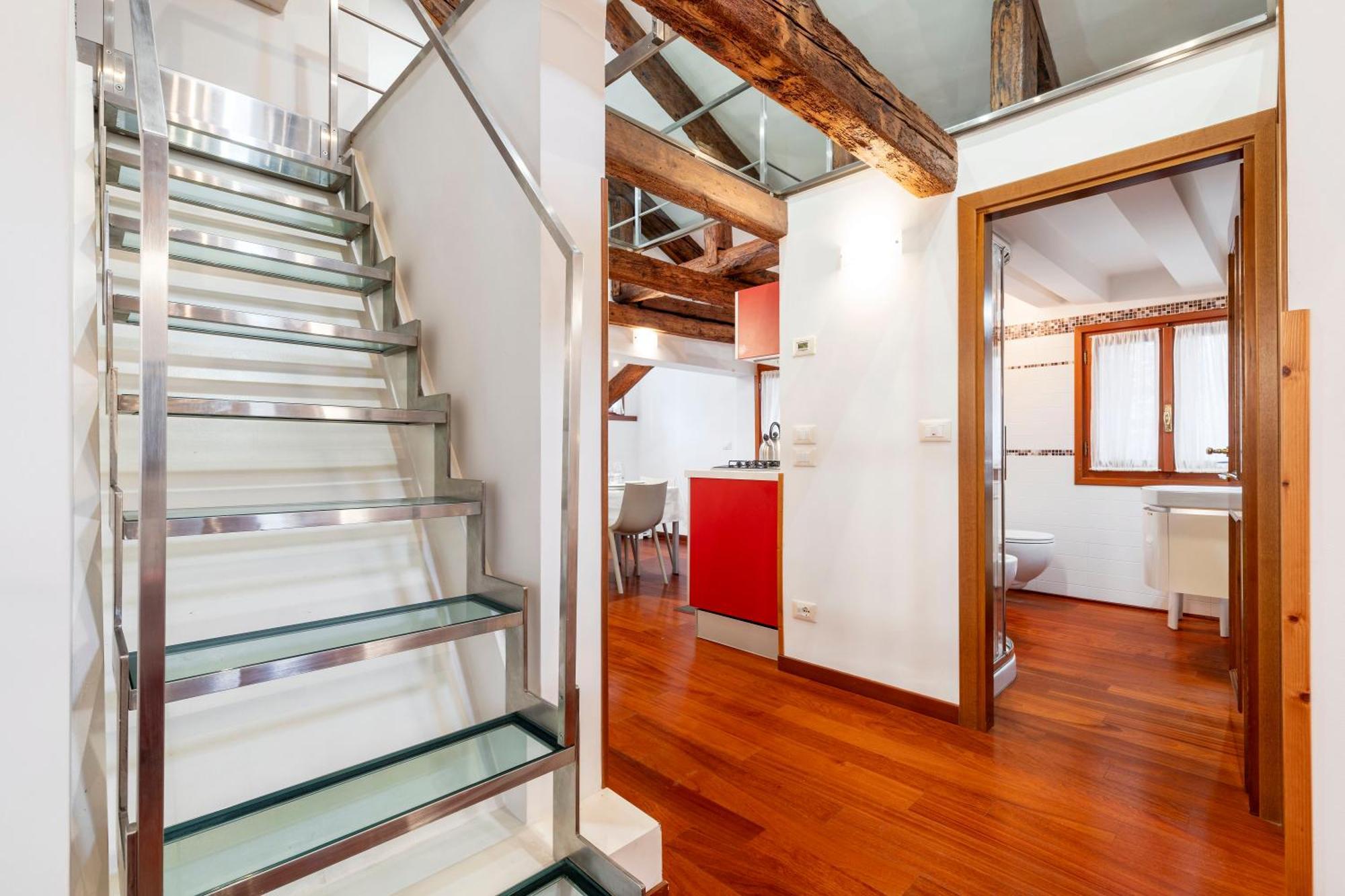 Glass House - Loft 2 Minutes To Rialto Bridge & View البندقية المظهر الخارجي الصورة