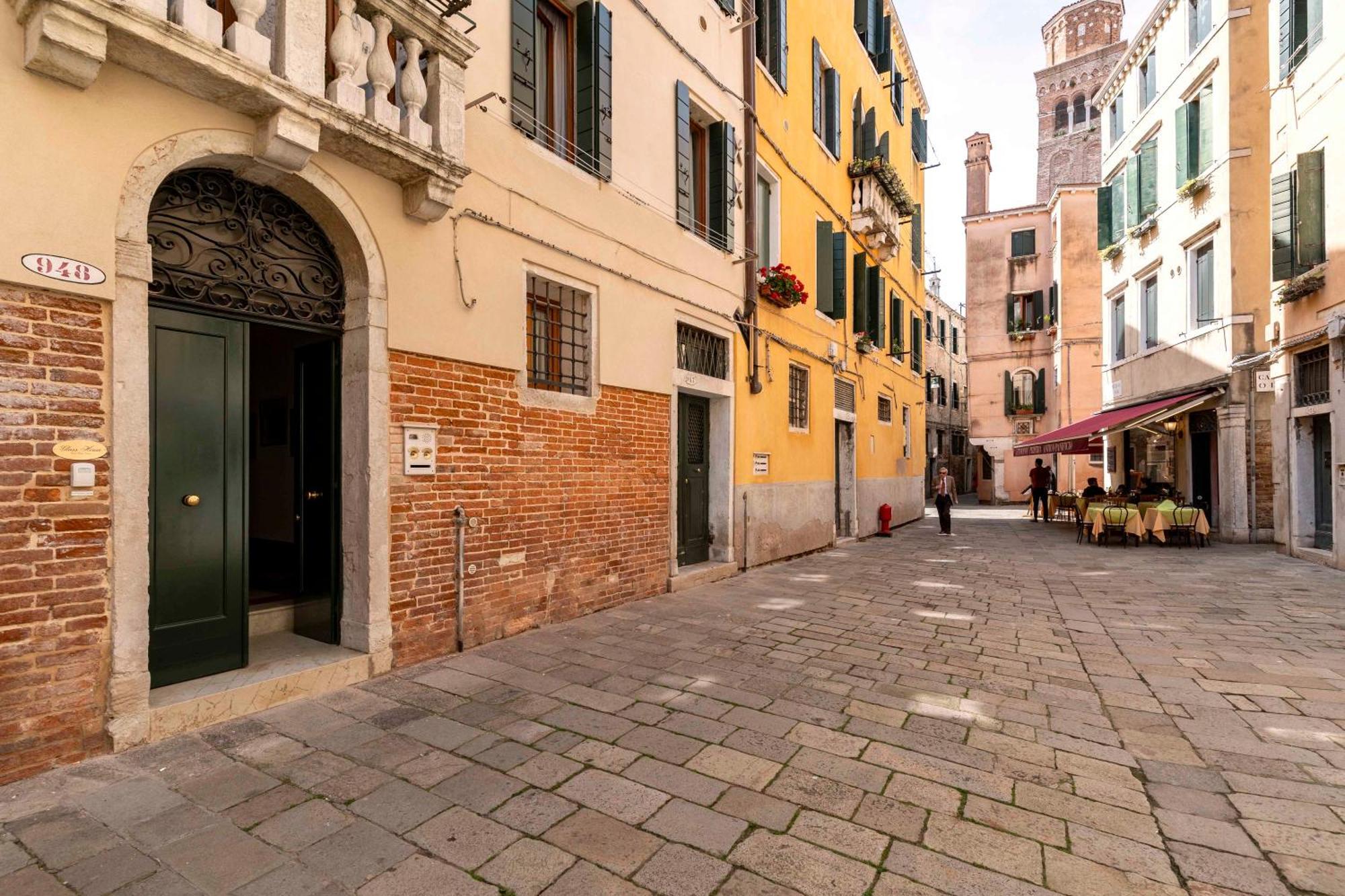 Glass House - Loft 2 Minutes To Rialto Bridge & View البندقية المظهر الخارجي الصورة